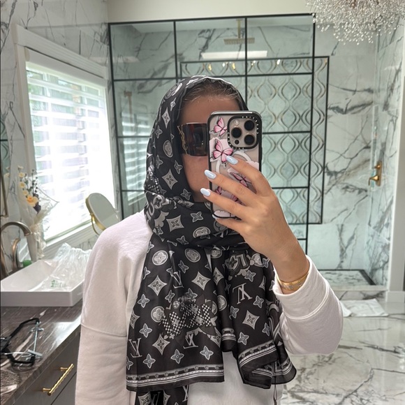 Stylish monogram 100% Silk Black and Gray Scarf - Picture 15 of 16